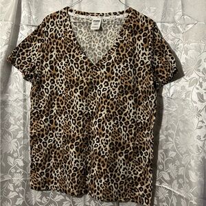 Victoria’s Secret PINK Leopard Print V-Neck Sleep Shirt Top Size L.